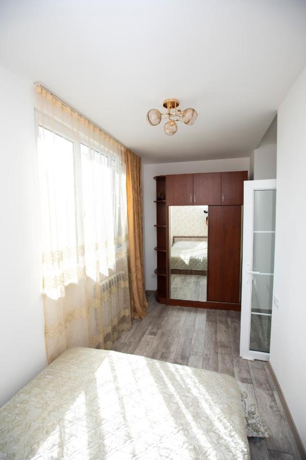 Modern Apartment In The Center With The View Of The Majestic Ararat Jerevan Buitenkant foto
